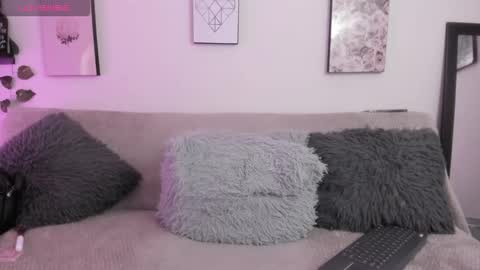 muriell_69 online show from 02-15-26, 12:29