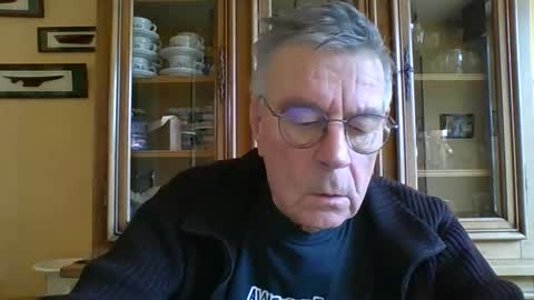 Snapshot of mururoa35 chatting on 12-12-24, 03:05 mururoa35 online show from 12-12-24, 03:05