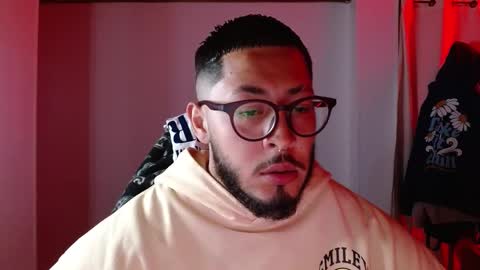 Snapshot of muscle_cock32 chatting on 10-27-25, 07:45 David Big online show from 10-27-25, 07:45