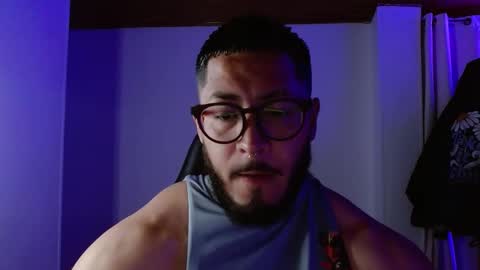 Snapshot of muscle_cock32 chatting on 11-23-25, 09:20 David Big online show from 11-23-25, 09:20