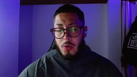 Snapshot of muscle_cock32 chatting on 11-24-25, 07:08 David Big online show from 11-24-25, 07:08