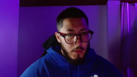 Snapshot of muscle_cock32 chatting on 12-02-25, 08:19 David Big online show from 12-02-25, 08:19