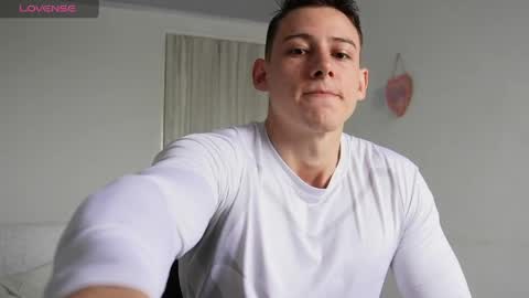 muscle_king_cum online show from 04-21-26, 01:39