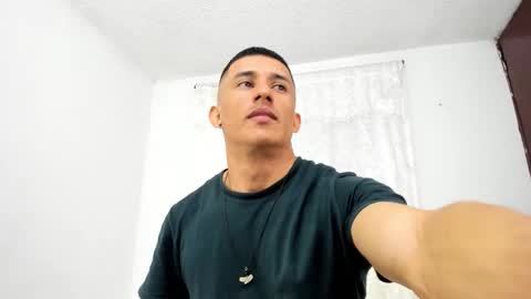 Muscle Man online show from 11-15-25, 01:36