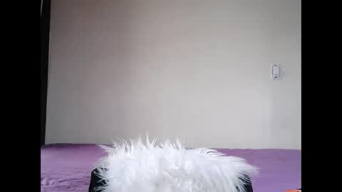 Snapshot of muscle_mommyy chatting on 10-28-25, 12:41 arami online show from 10-28-25, 12:41