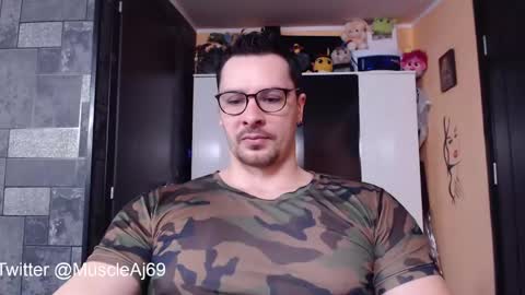 Snapshot of muscleaj69 chatting on 02-16-25, 11:38 AJ online show from 02-16-25, 11:38