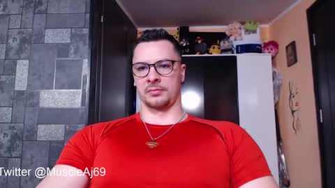 Snapshot of muscleaj69 chatting on 03-08-25, 05:01 AJ online show from 03-08-25, 05:01