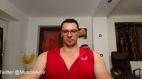 Snapshot of muscleaj69 chatting on 10-07-25, 04:26 AJ online show from 10-07-25, 04:26