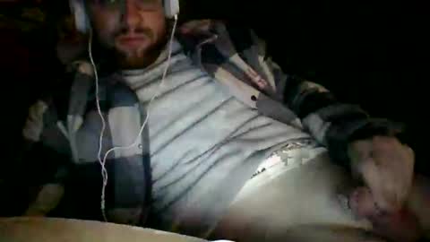 Snapshot of musclebabu chatting on 12-27-24, 01:22 musclebabu online show from 12-27-24, 01:22