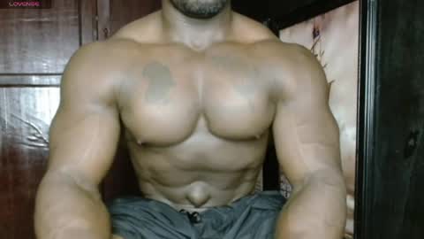 musclegod23 online show from 04-14-26, 12:16