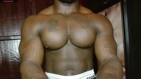 musclegod23 online show from 04-15-26, 02:51
