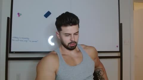 Snapshot of musclegodxx chatting on 04-06-26, 04:43 Musclegodxx online show from 04-06-26, 04:43