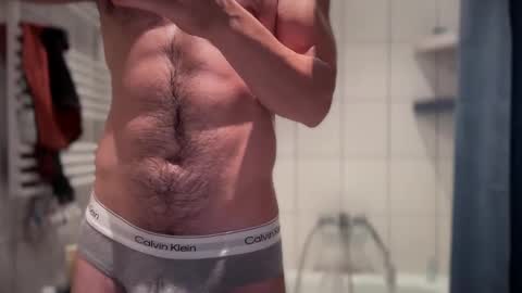 musclehair3 online show from 02-02-25, 11:53