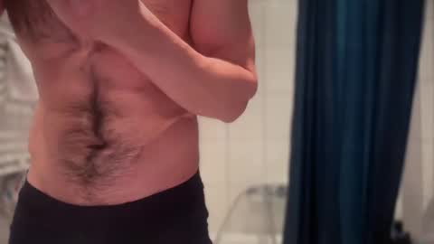 musclehair3 online show from 02-22-25, 08:18