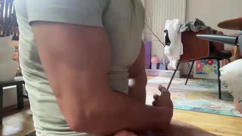 musclehair3 online show from 07-16-26, 09:48