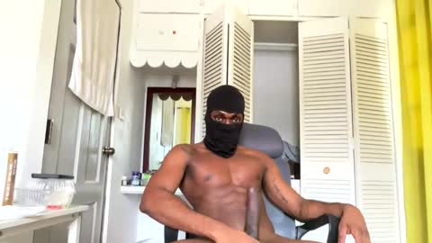 musclelover157797 online show from 10-04-25, 02:48
