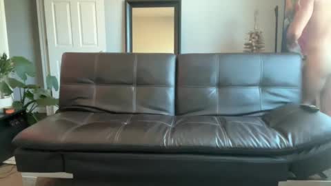 Snapshot of muscleotter31 chatting on 12-19-24, 11:14 Muscle Otter Cum online show from 12-19-24, 11:14