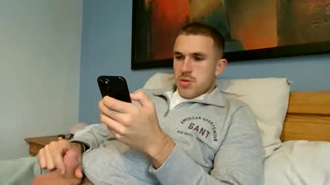 muscleshow00 online show from 01-12-26, 10:42