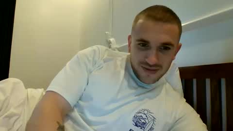 muscleshow00 online show from 02-02-26, 10:36