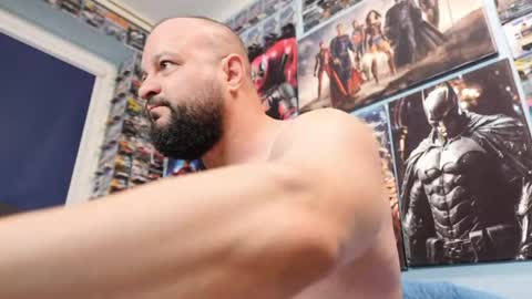 Snapshot of muscular_bear chatting on 05-05-26, 03:03 Chris online show from 05-05-26, 03:03