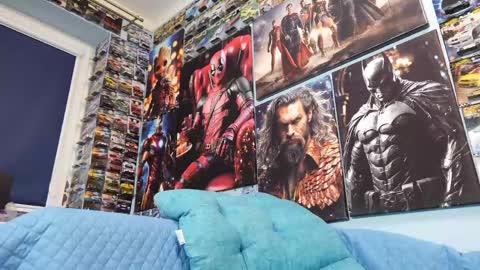 Snapshot of muscular_bear chatting on 05-17-26, 05:20 Chris online show from 05-17-26, 05:20
