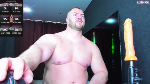 Snapshot of muscularjohnforu chatting on 03-11-25, 11:23 click icon for peach online show from 03-11-25, 11:23