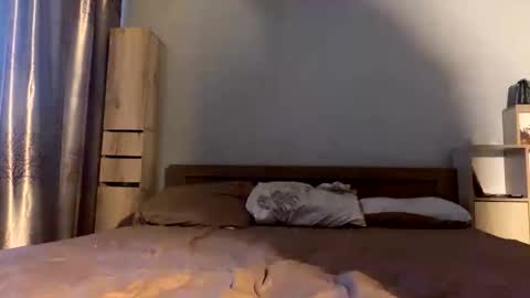 muscularjuggler online show from 11-29-25, 02:25