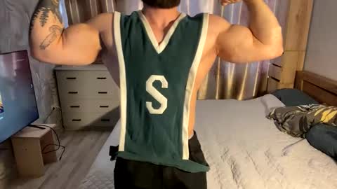 Snapshot of muscularjuggler chatting on 03-17-26, 04:06 muscularjuggler online show from 03-17-26, 04:06