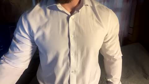 Snapshot of muscularjuggler chatting on 04-01-26, 01:17 muscularjuggler online show from 04-01-26, 01:17