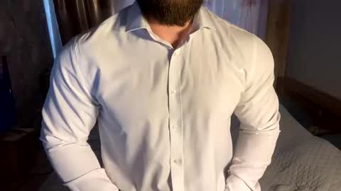 Snapshot of muscularjuggler chatting on 04-04-26, 03:38 muscularjuggler online show from 04-04-26, 03:38