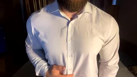 Snapshot of muscularjuggler chatting on 04-13-26, 02:28 muscularjuggler online show from 04-13-26, 02:28