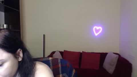 Jeneva online show from 11-23-25, 06:30