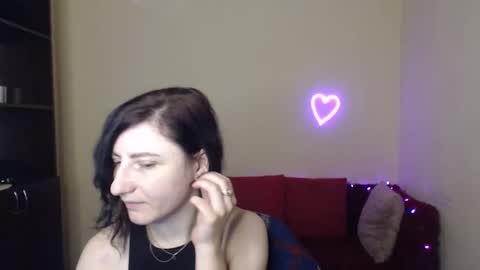 Jeneva online show from 12-18-25, 06:41