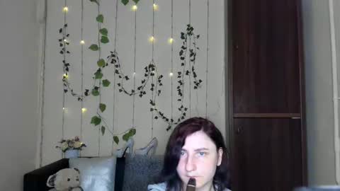 Jeneva online show from 04-18-26, 06:01