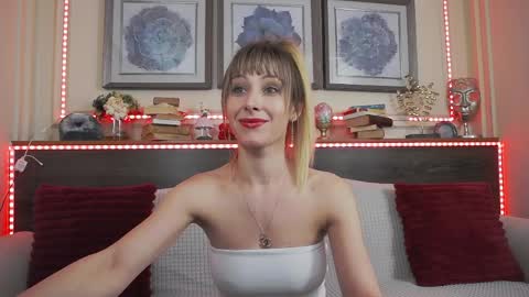 Luna  online show from 04-09-26, 08:36