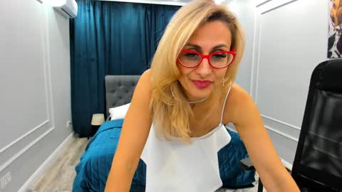 Diana online show from 01-15-25, 02:35