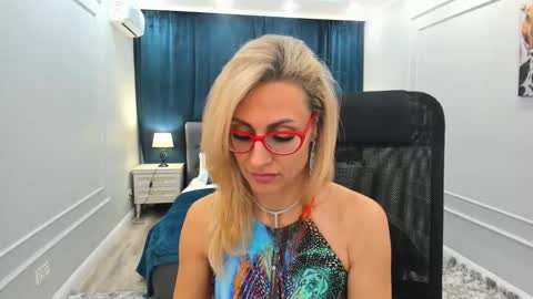 Diana online show from 03-03-25, 02:37