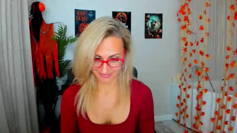 Diana online show from 10-23-25, 11:42