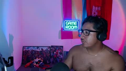 mushrooncat online show from 09-19-25, 04:03