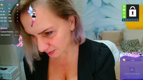 Lana online show from 01-16-25, 08:11