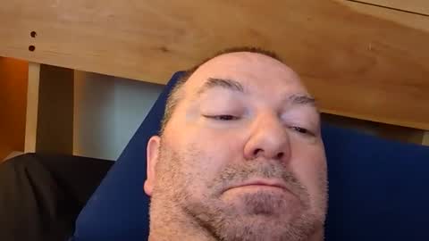 Snapshot of mutualmasturbatorman chatting on 05-17-26, 02:35 mutualmasturbatorman online show from 05-17-26, 02:35