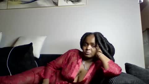 Snapshot of mwana69 chatting on 04-25-26, 11:35 mwana69 online show from 04-25-26, 11:35