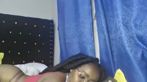 Snapshot of mwana69 chatting on 05-08-26, 10:59 mwana69 online show from 05-08-26, 10:59