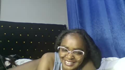 Snapshot of mwana69 chatting on 05-20-26, 11:00 mwana69 online show from 05-20-26, 11:00