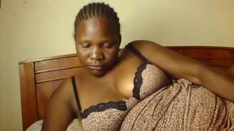 mwekas568403 online show from 12-02-25, 05:19