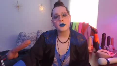 Snapshot of mxsissycharlotte chatting on 05-01-26, 06:01 Mx Charlotte online show from 05-01-26, 06:01