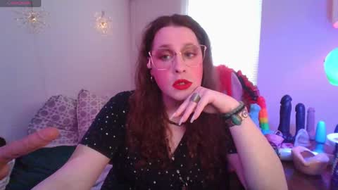 Snapshot of mxsissycharlotte chatting on 05-12-26, 06:05 Mx Charlotte online show from 05-12-26, 06:05