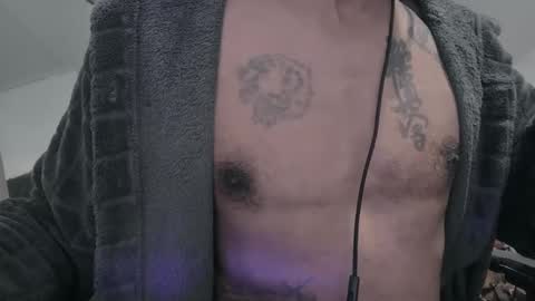 Snapshot of my432687 chatting on 01-11-25, 11:46 my432687 online show from 01-11-25, 11:46