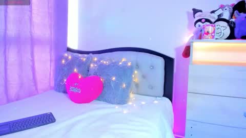 my_aleja_ online show from 02-12-26, 01:17