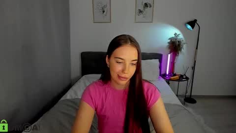 Snapshot of my_coco chatting on 12-20-24, 10:54 katie online show from 12-20-24, 10:54